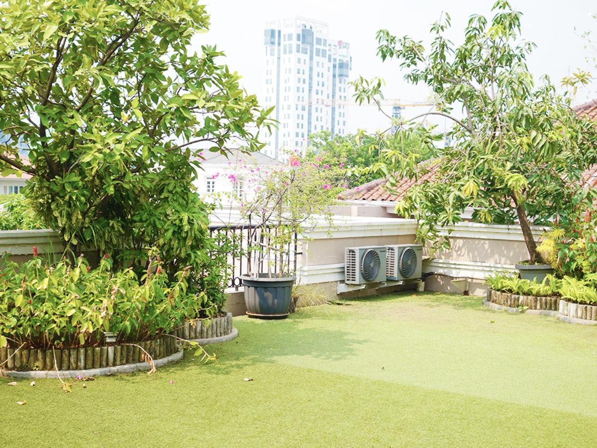 Saffron Suites Syariah Jakarta Exterior photo